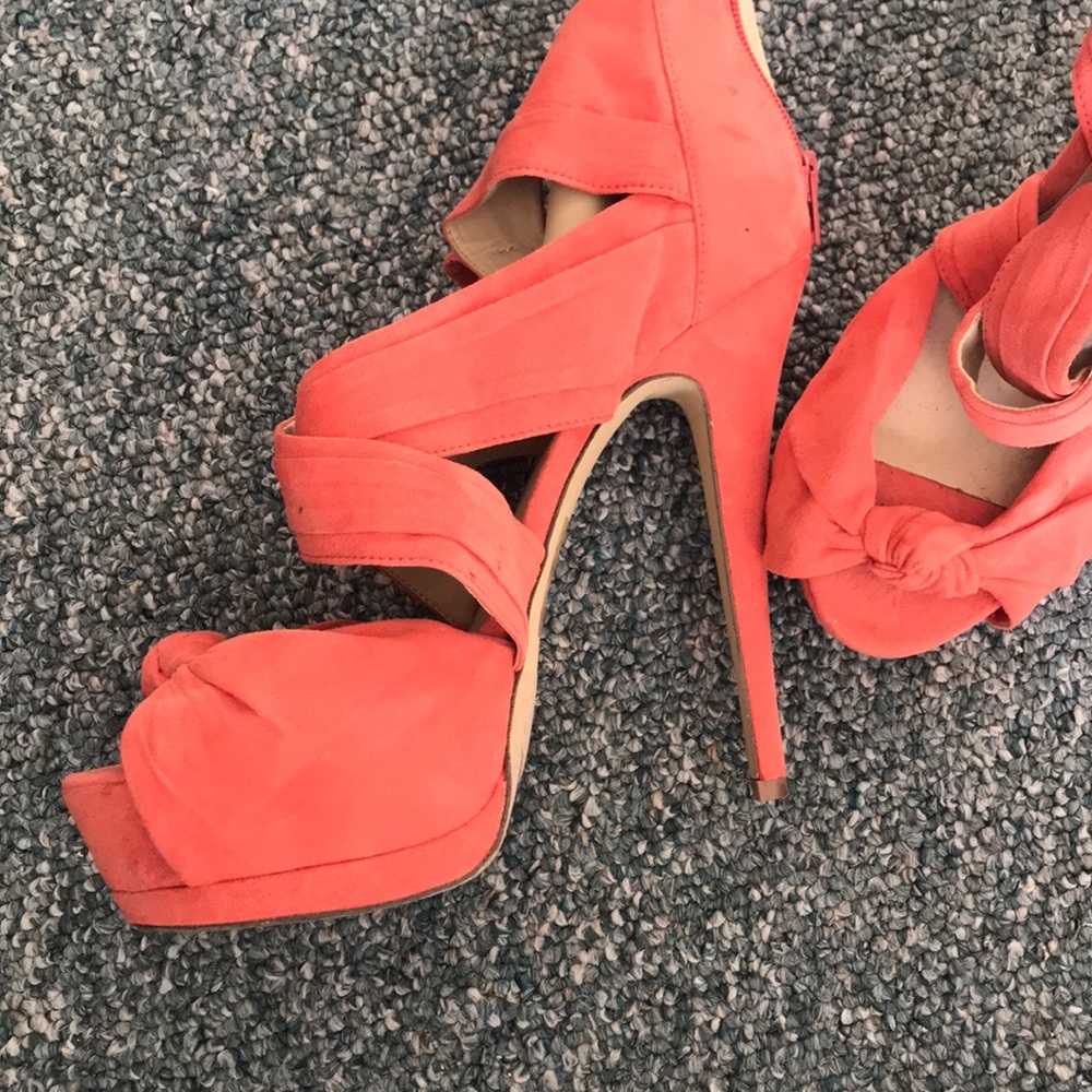 Shoes - Picture 3 of 3